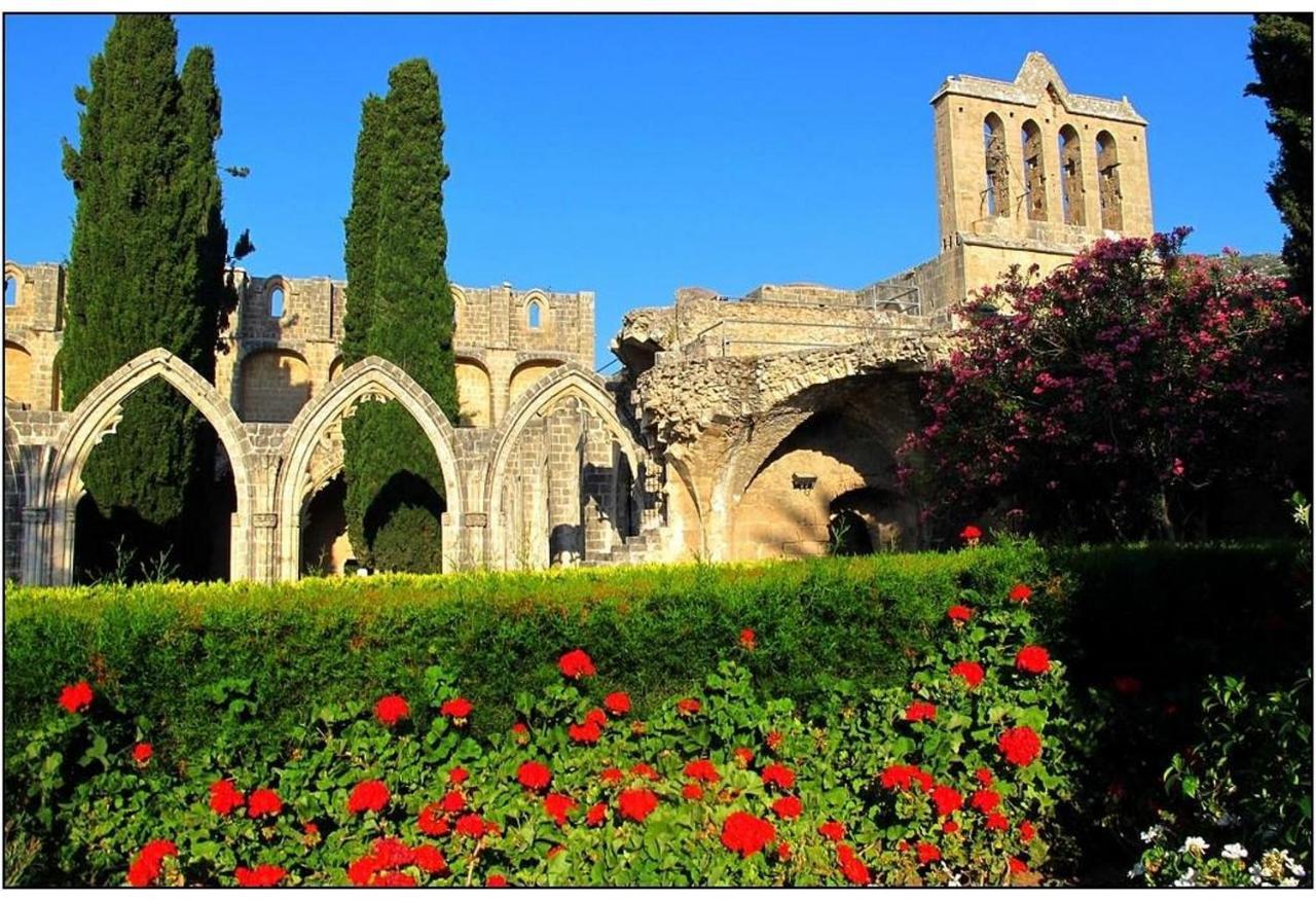קיירניה Bellapais Abbey Boutique Hotel מראה חיצוני תמונה