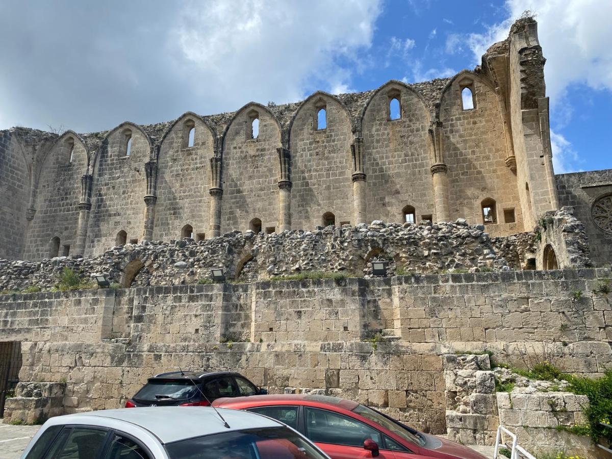 קיירניה Bellapais Abbey Boutique Hotel מראה חיצוני תמונה