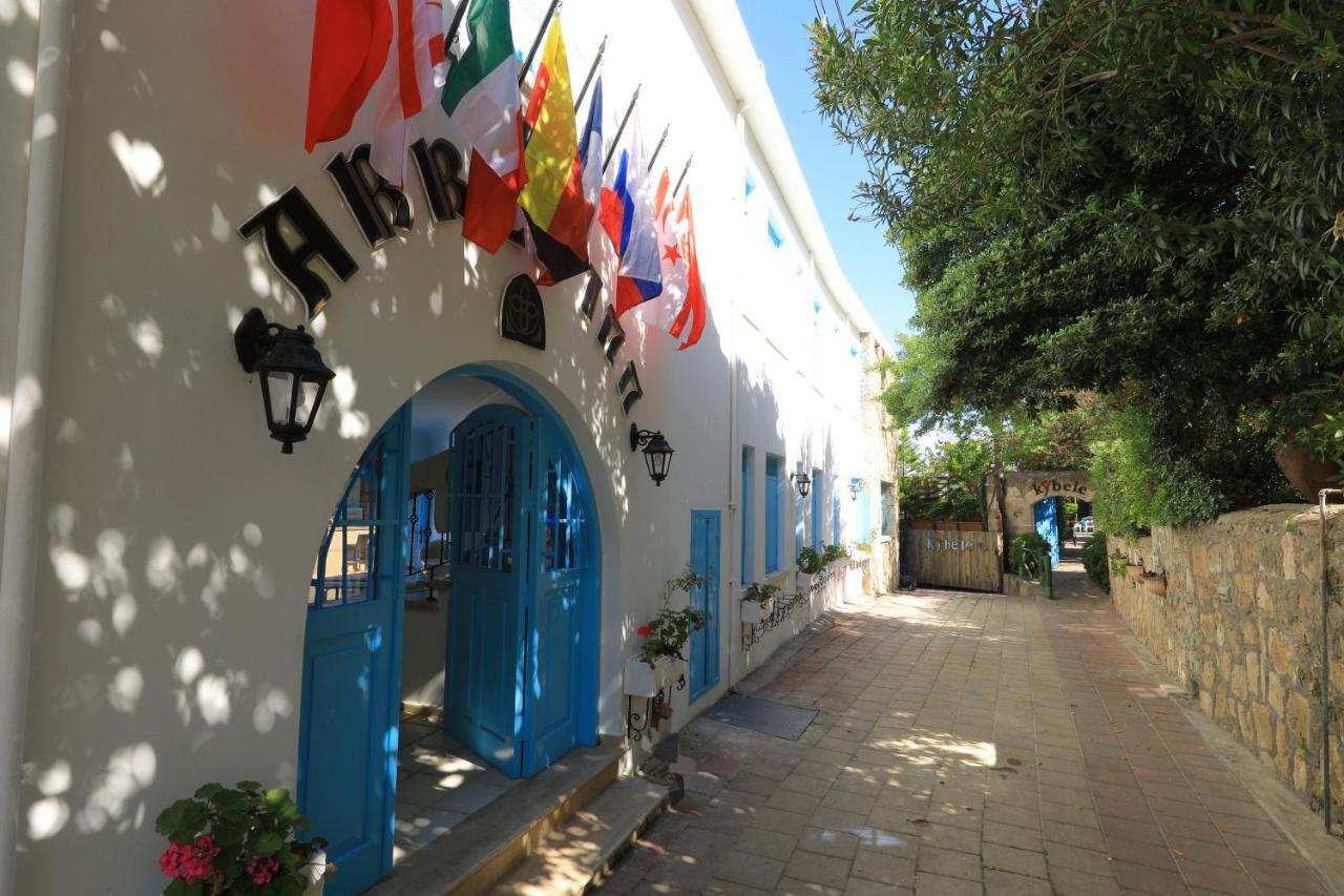 קיירניה Bellapais Abbey Boutique Hotel מראה חיצוני תמונה